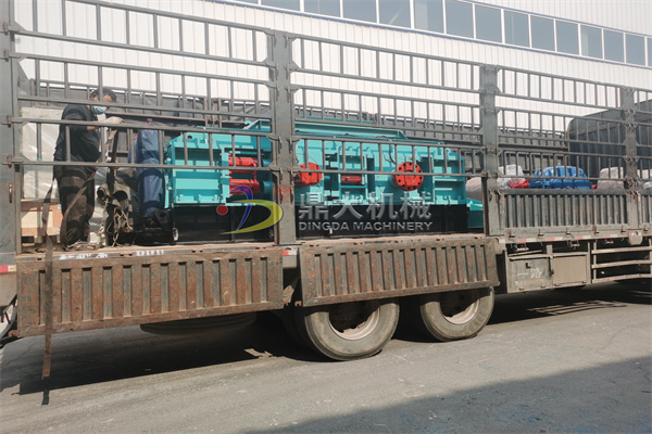 發(fā)瓦房店1280液壓對(duì)輥制砂機(jī)一臺(tái)