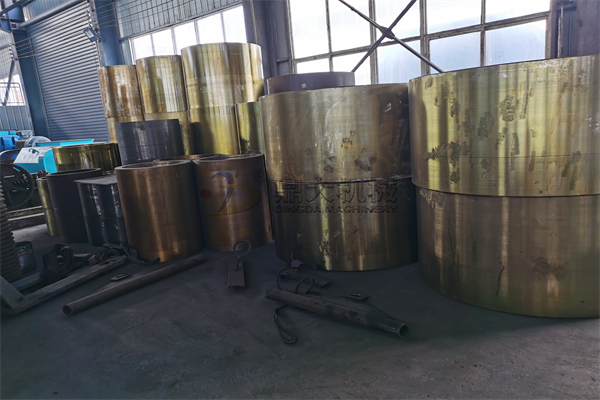 對輥破碎機(jī)輥皮 對輥破碎機(jī)輥皮