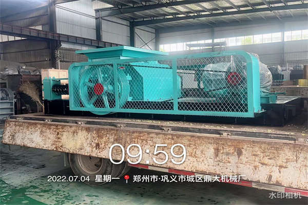 發(fā)廣東佛山600×900雙齒輥破碎機(jī)