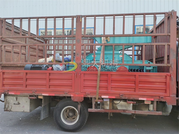 發(fā)浙江臺(tái)州天臺(tái)縣400*600對(duì)輥制砂機(jī)