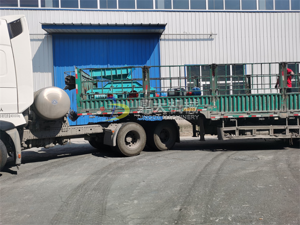 發(fā)甘肅天祝縣800×600對輥破碎機