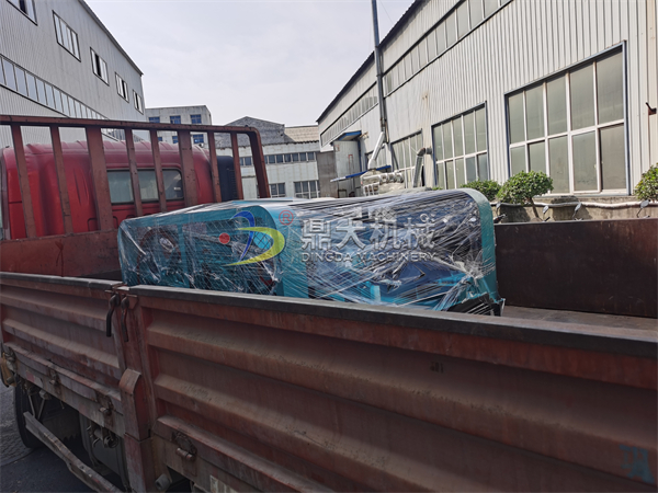 發(fā)河北石家莊400×250雙齒輥破碎機