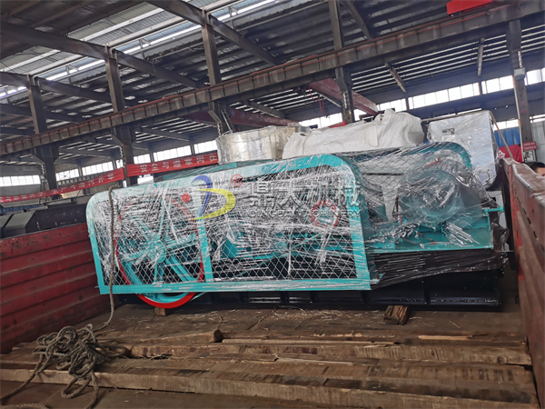 發(fā)河北廊坊固安縣400×250雙齒輥破碎機