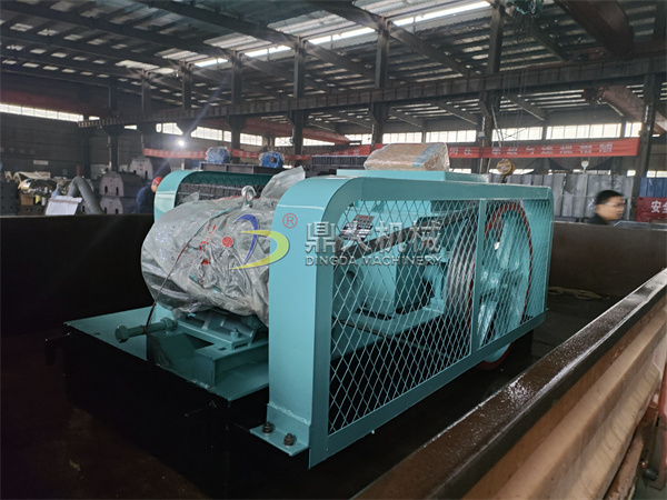 發(fā)河北石家莊400×400對輥制砂機