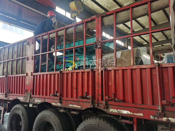 發(fā)陜西西安1000×800液壓對輥制砂機(jī)