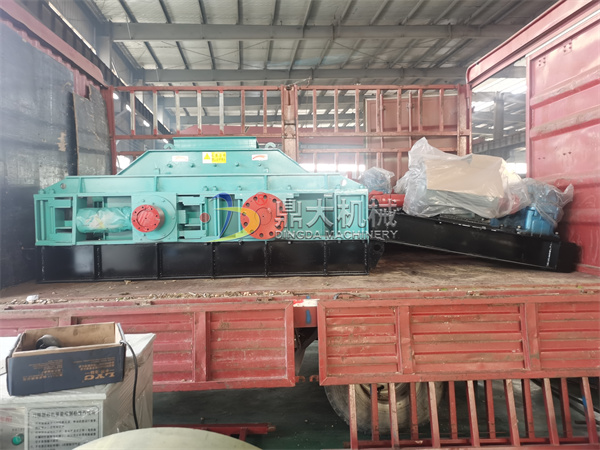 發(fā)武漢800×600對輥破碎機(jī)一臺