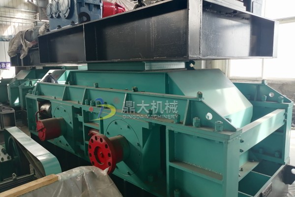 對(duì)輥制砂機(jī) 對(duì)輥制砂機(jī)