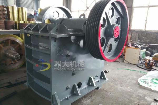 鄂式破碎機 鄂式破碎機