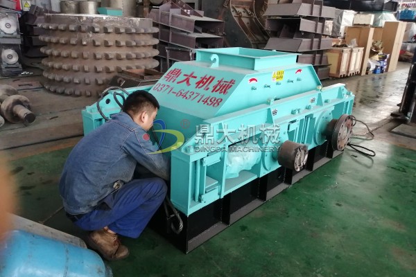 對輥破碎機(jī) 對輥破碎機(jī)